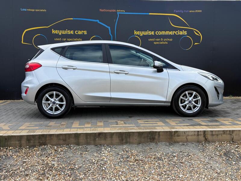 Ford Fiesta view 6