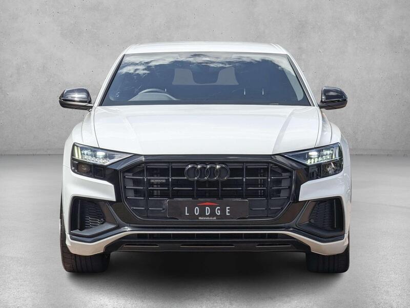 Audi Audi Q8 view 2