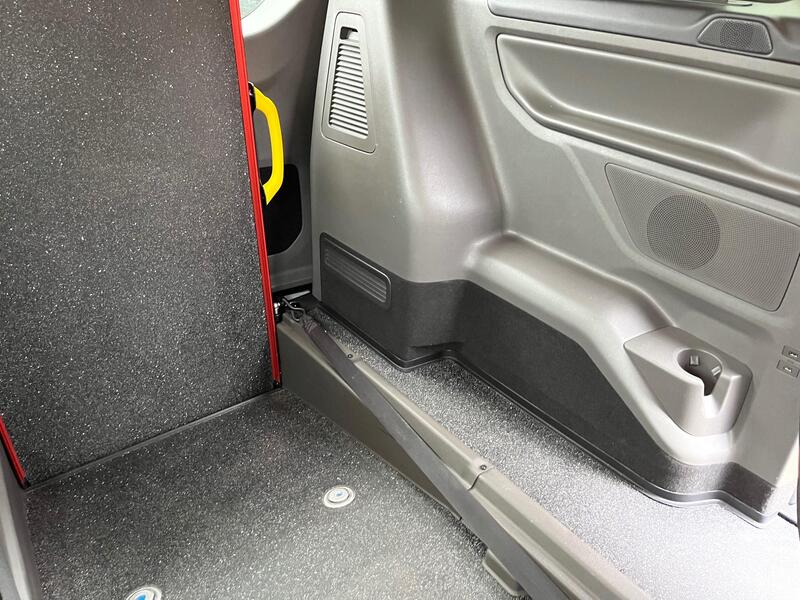 Ford Tourneo Custom view 58