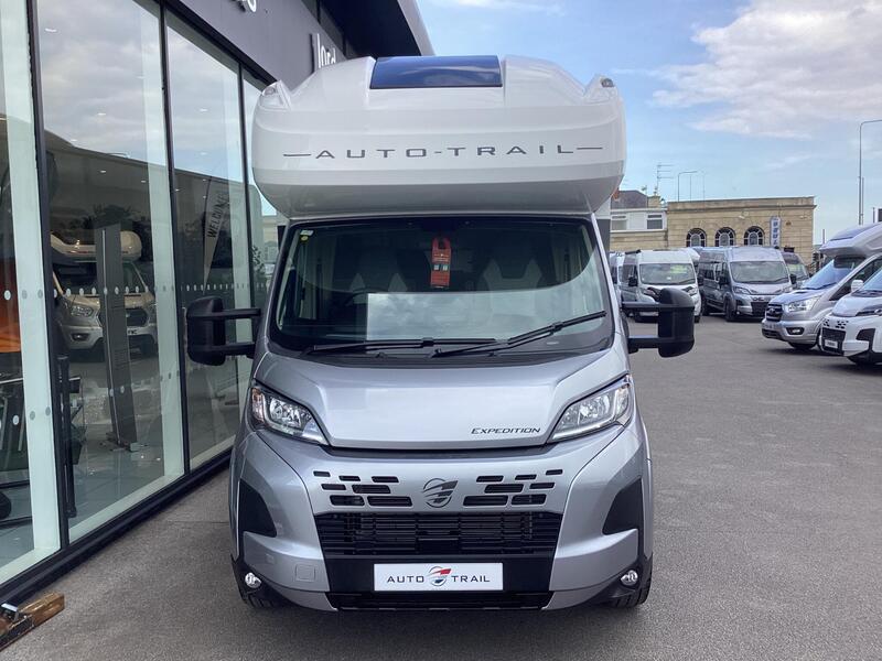 Auto-Trail Expedition C71 — image 4