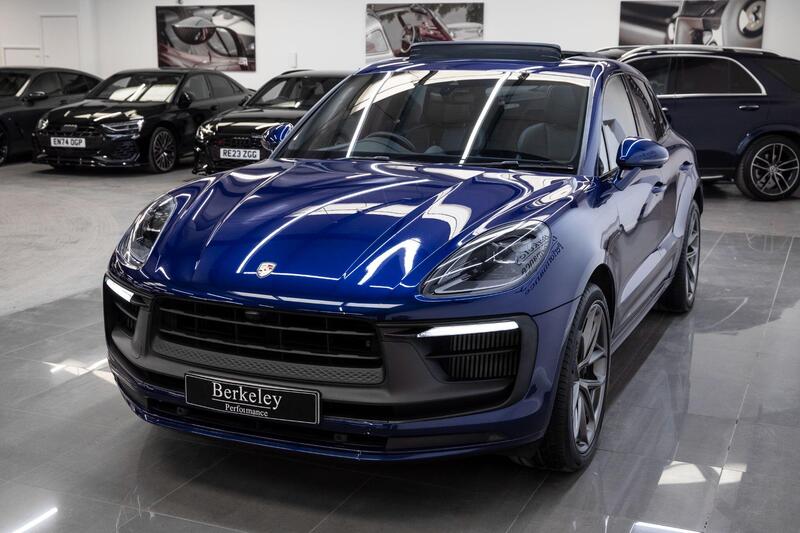 Porsche Macan view 5