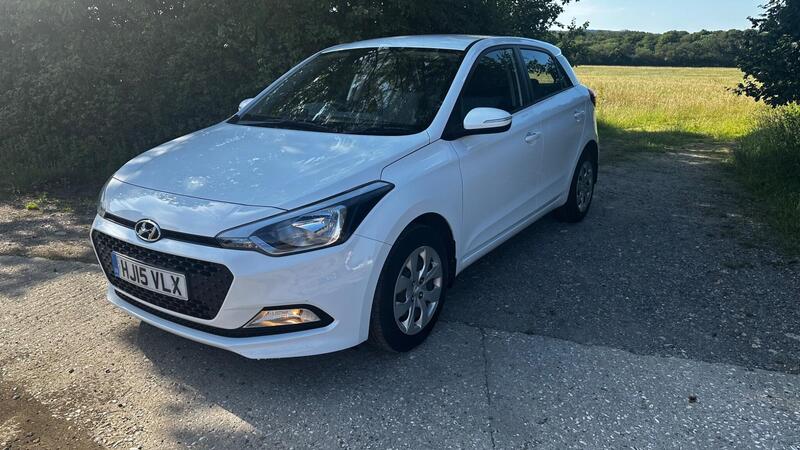 2015 Hyundai i20 — photo 3