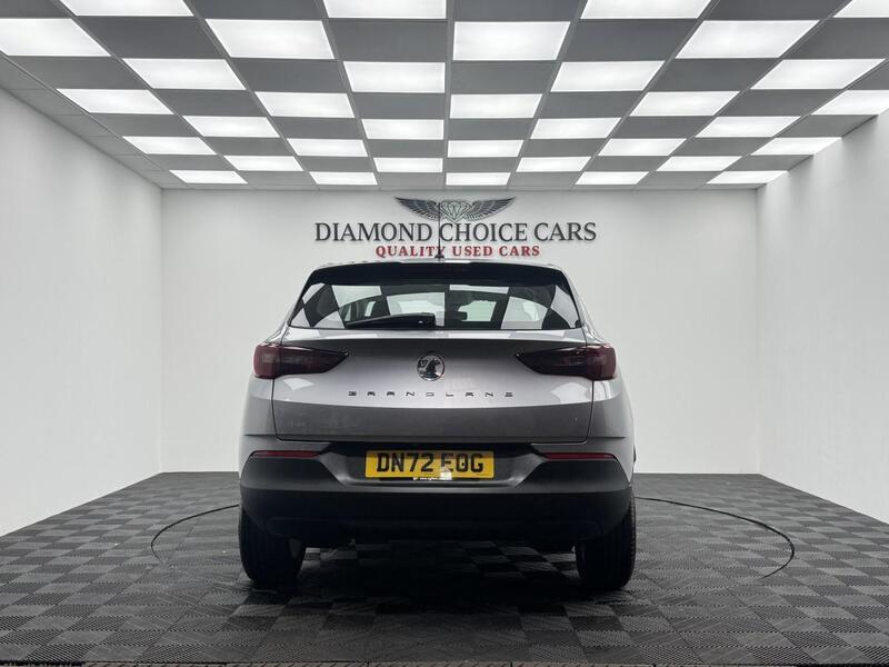 Vauxhall Grandland view 5