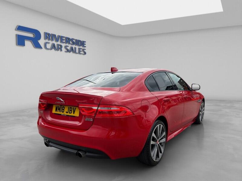 Jaguar Xe view 5