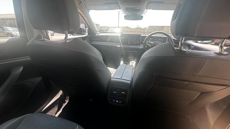 2025 Volkswagen Passat — photo 27