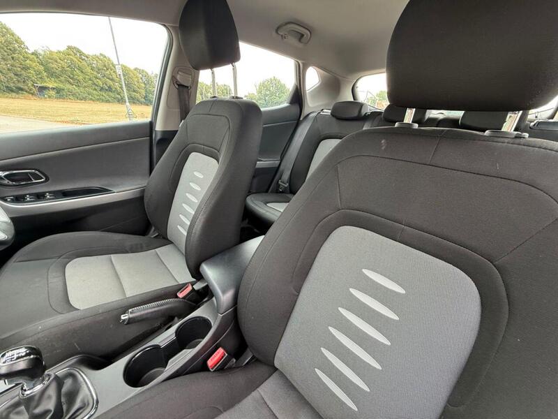 Kia Ceed view 3