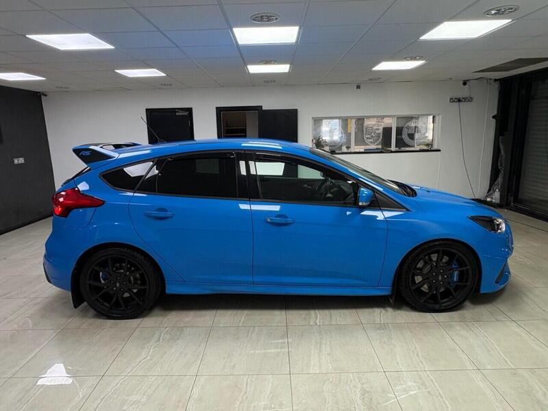 Ford Focus view 2