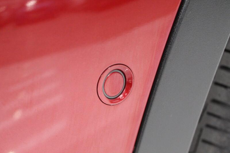 2017 Nissan Qashqai in Red — image 52 of 70