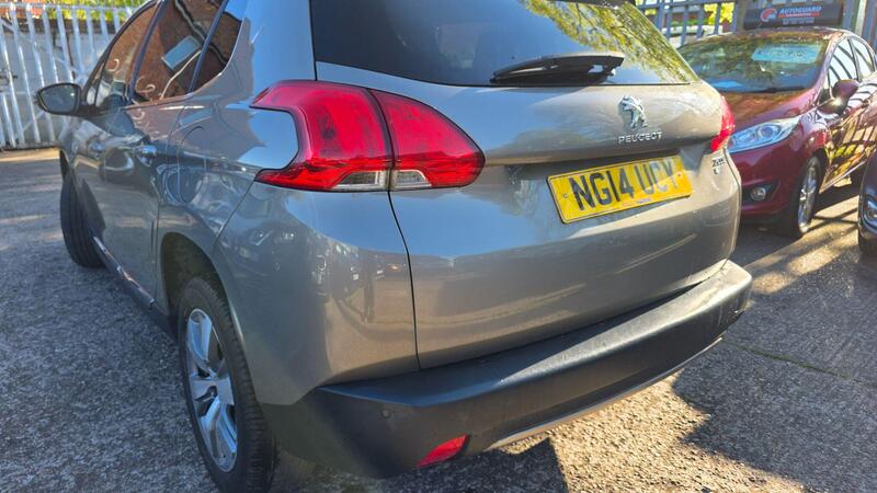 Peugeot 2008 view 6