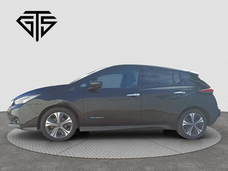 Nissan Leaf view 6