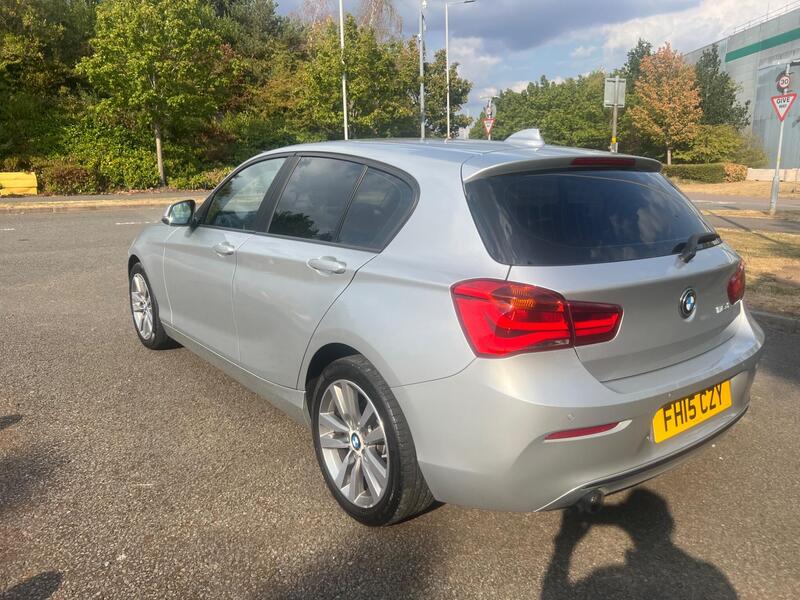 BMW 1 Series view 5