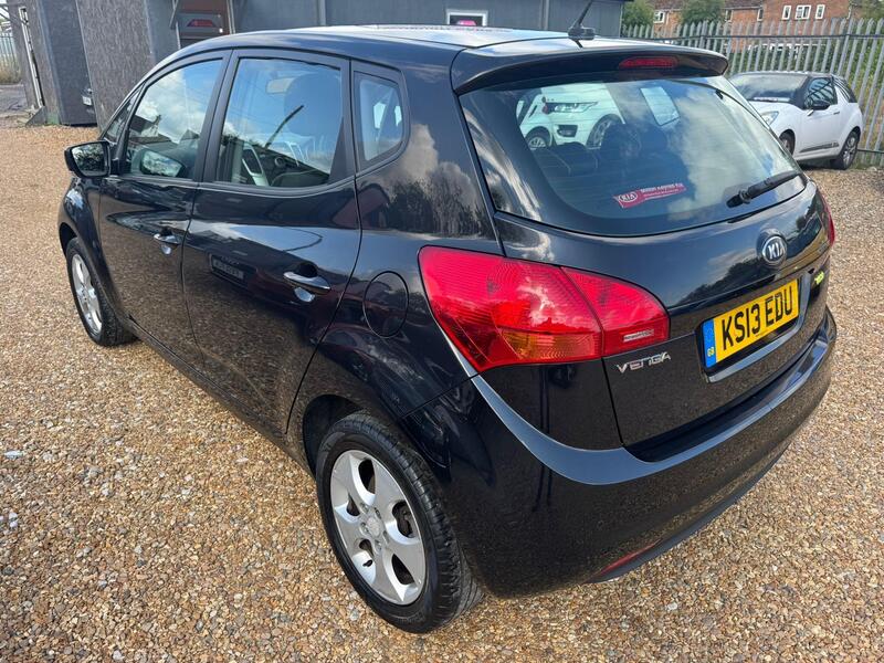 Kia Venga view 5
