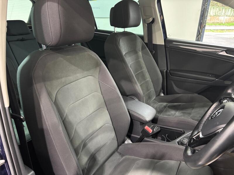 Fec9764a99d54f4b94d10c185af64251