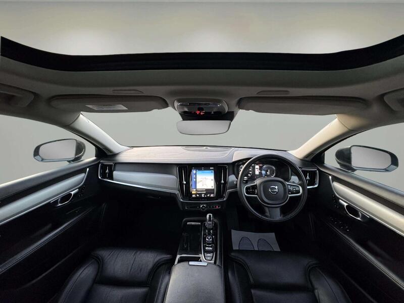 Volvo V90 view 4