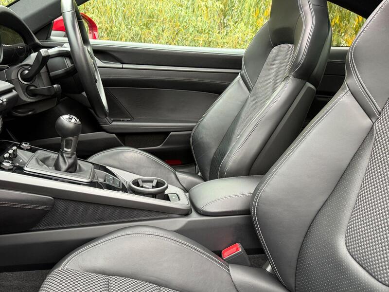 Porsche 911 view 49