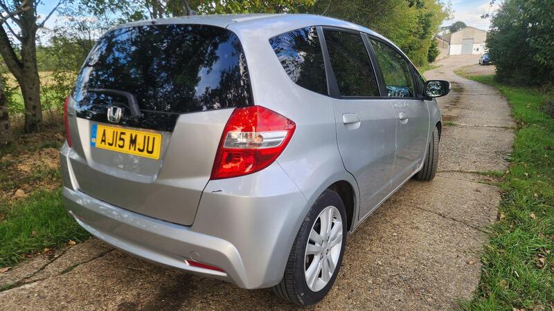 2015 Honda Jazz — photo 13