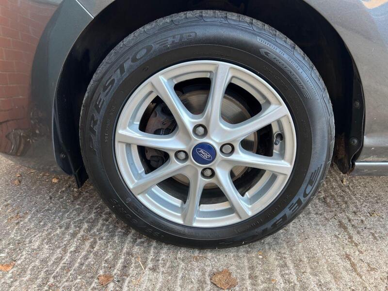 Ford Fiesta view 25