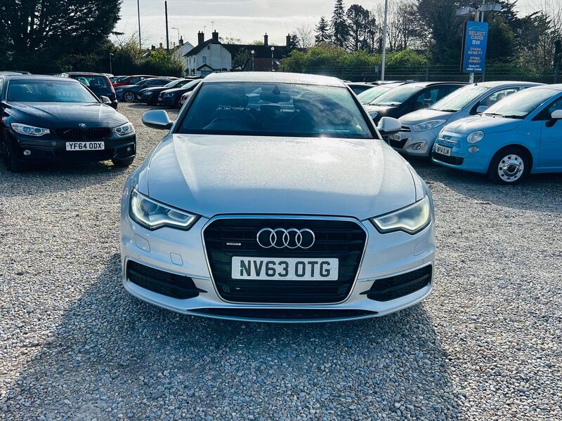Audi A6 Saloon view 4