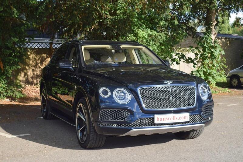 Bentley Bentayga view 6