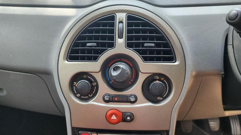 2009 Renault Modus — photo 22