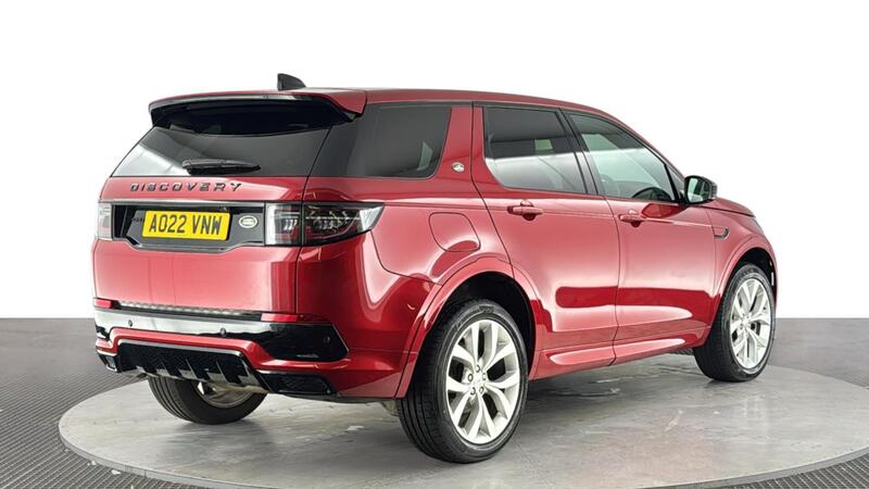 Land Rover Discovery Sport view 4
