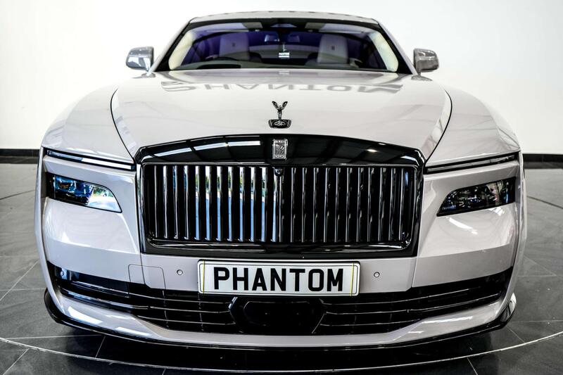 Rolls-Royce Spectre view 7