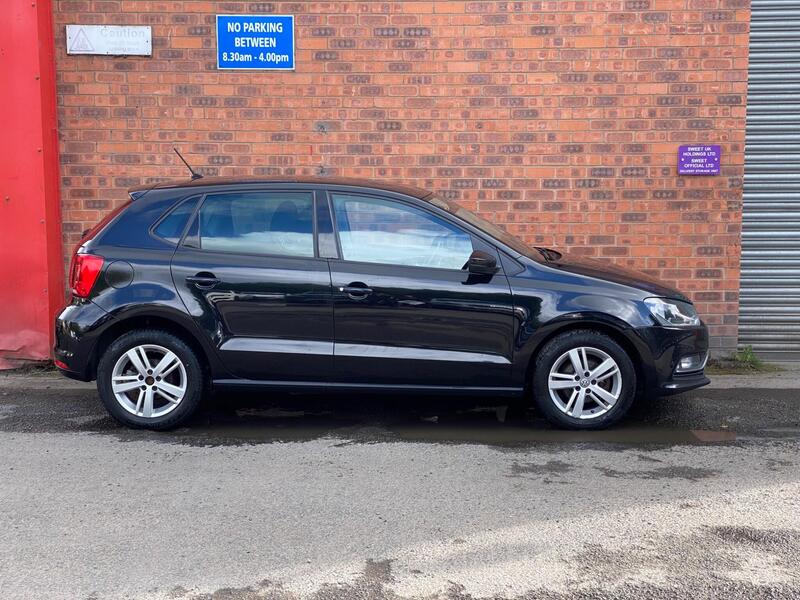 Volkswagen Polo view 5