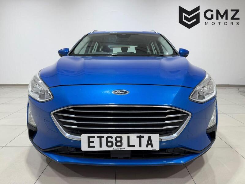 Ford Focus view 2