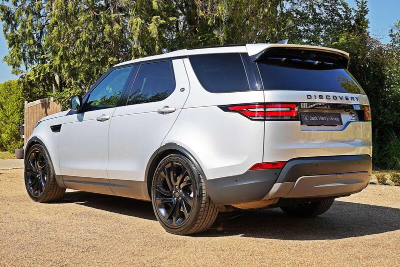 Land Rover Discovery 3 view 3