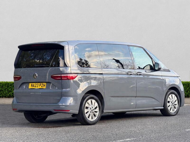 Volkswagen Multivan view 7