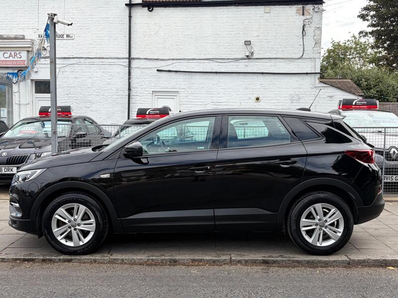 Vauxhall Grandland X view 5