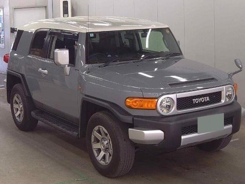 2014 Toyota FJ Cruiser in Grey for sale
