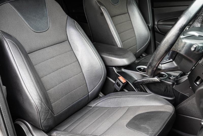 Ford Kuga view 4