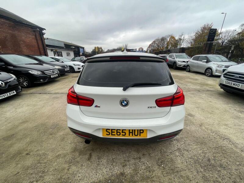 BMW 1 Series view 16