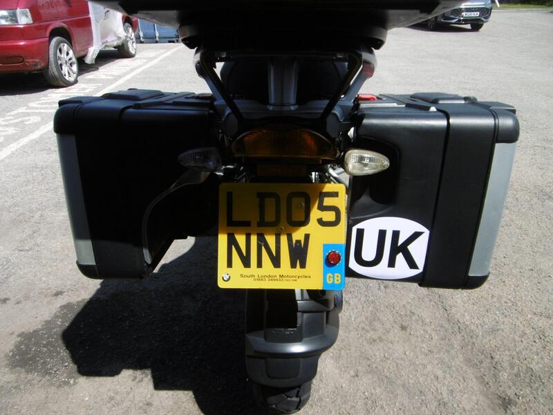 Image 11 / 20