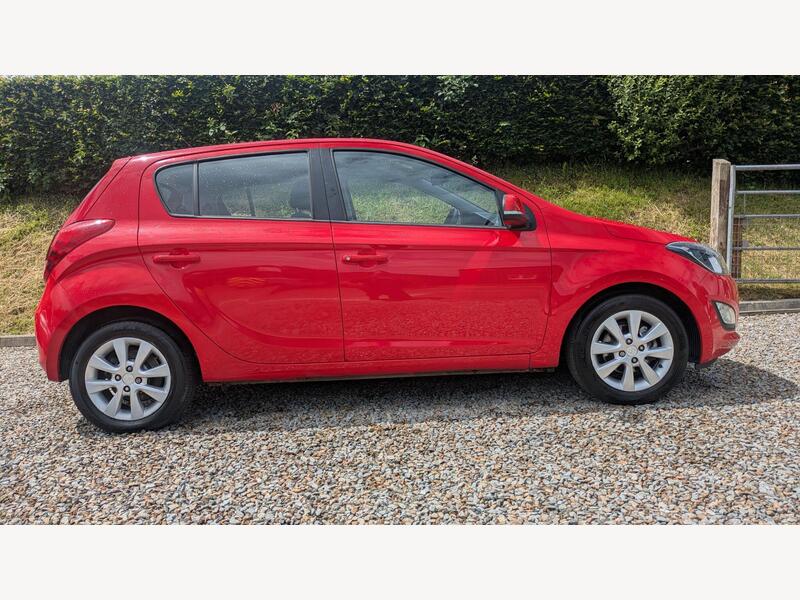 2013 Hyundai i20 - AutoTrader Import