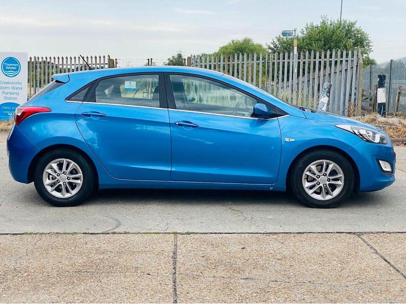 i30