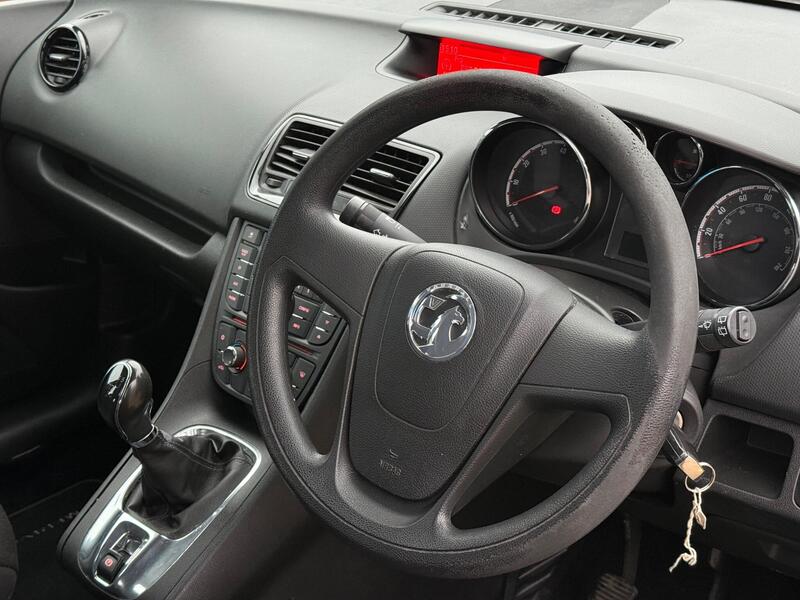 2011 Vauxhall Meriva - AutoTrader Import