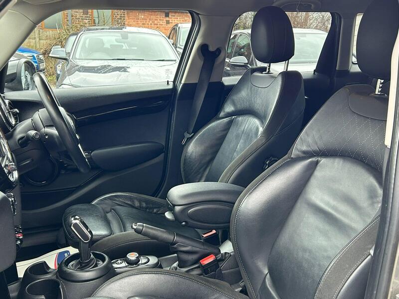 2019 MINI Hatch - AutoTrader Import