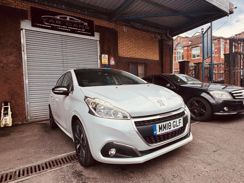 Peugeot 208 1.2 PureTech Allure Premium Euro 6 (s/s) 5dr