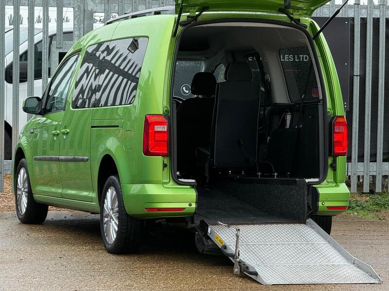 2017 Volkswagen Caddy Maxi Life - AutoTrader Import