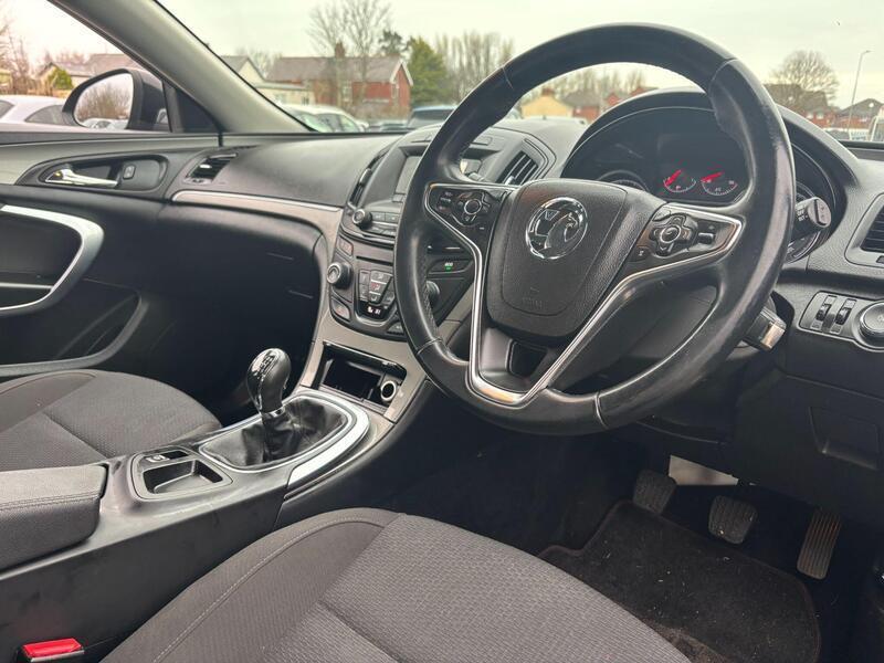 2016 Vauxhall Insignia - exterior
