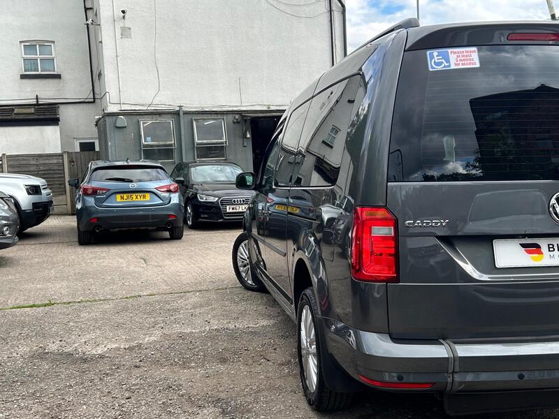 2020 Volkswagen Caddy Maxi Life - AutoTrader Import