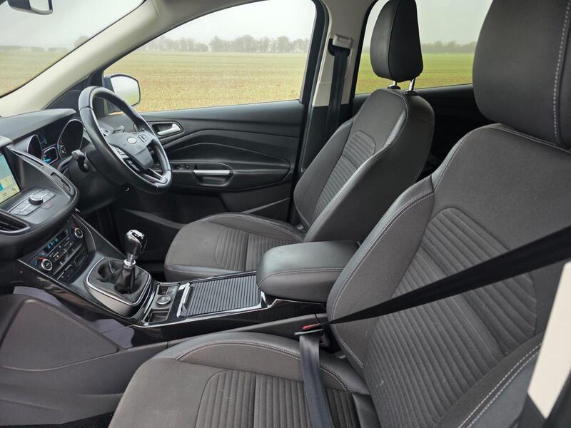 Ford Kuga 1.5T EcoBoost Titanium 2WD Euro 6 (s/s) 5dr 2018 — view 25