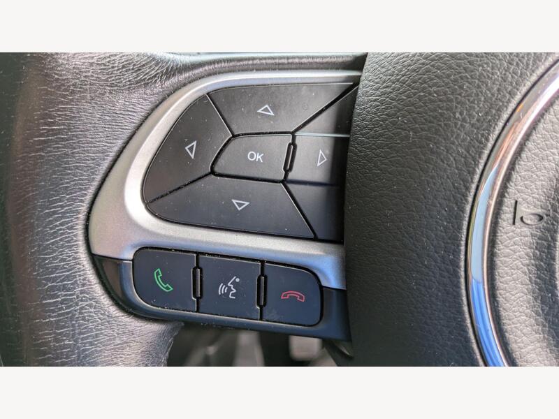 WHITE 2016 Jeep Renegade - AutoTrader Import