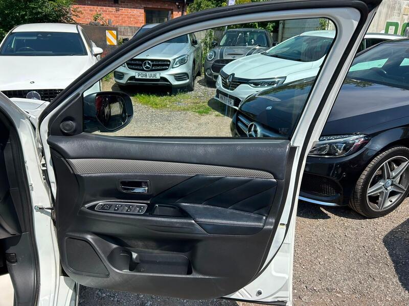 2021 Mitsubishi Outlander - AutoTrader Import