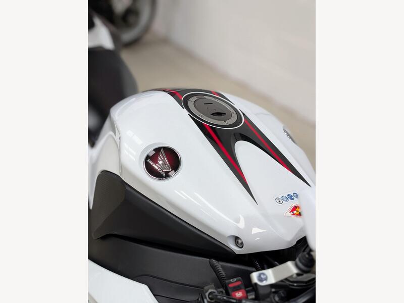 2014 Honda CBR1000RR Fireblade - AutoTrader Import