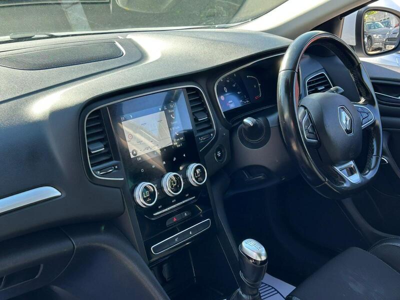 2021 Renault Megane - AutoTrader Import