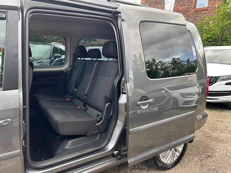 2020 Volkswagen Caddy Maxi Life - AutoTrader Import