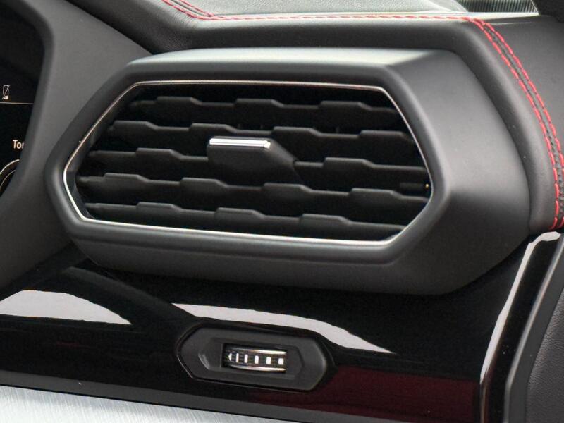 2021 Lamborghini Urus - AutoTrader Import